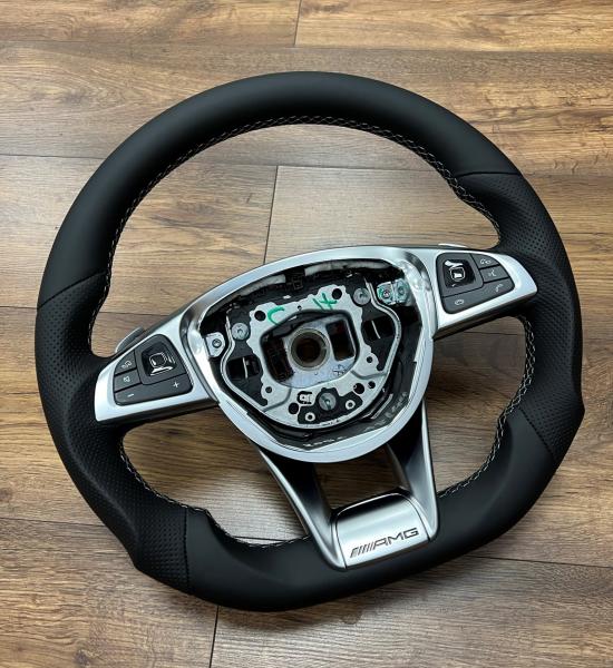 Mercedes W205 C63 W176 A53 W213 AMG Lenkrad neu Beziehen